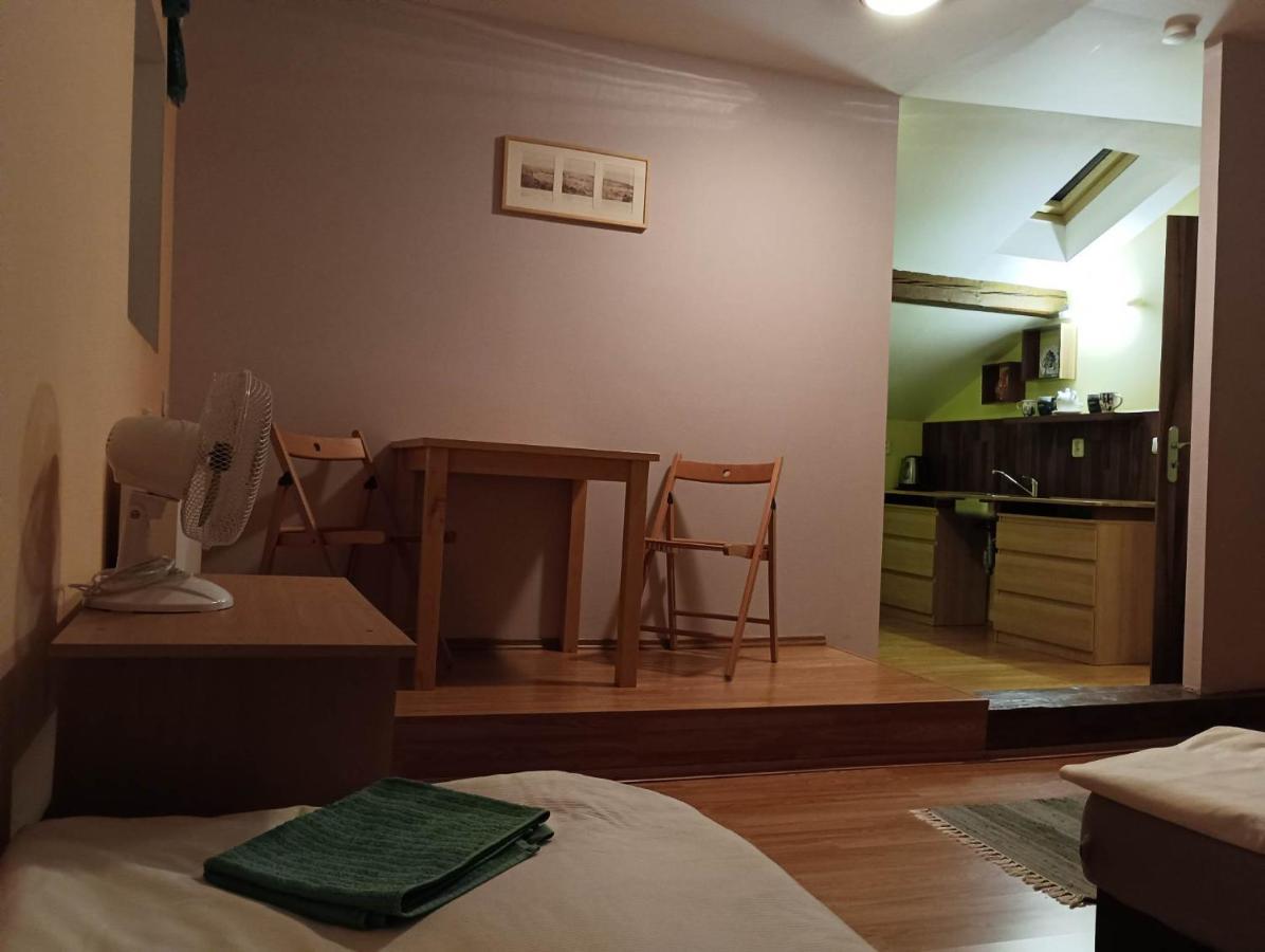 Penzion U bílého jaka Vilemov  Extérieur photo