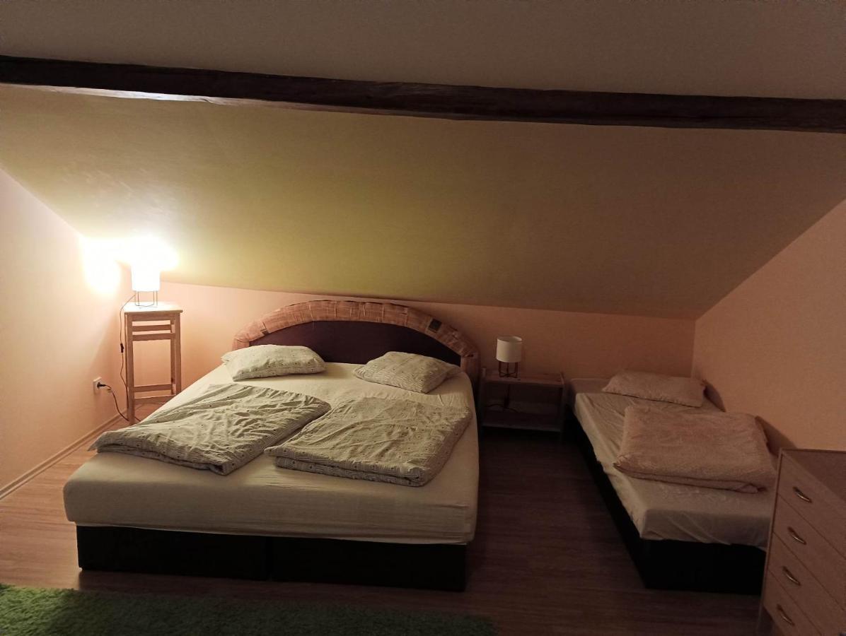 Penzion U bílého jaka Vilemov  Extérieur photo